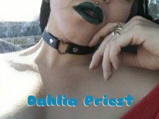 Dahlia_Priest
