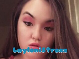 LayloniStroxx